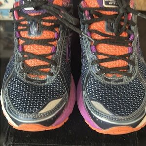 Brooks Women's Sneakers in Blue and Orange